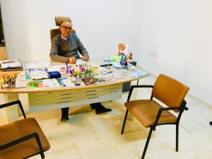 DR ABDELLATIF JOUINI